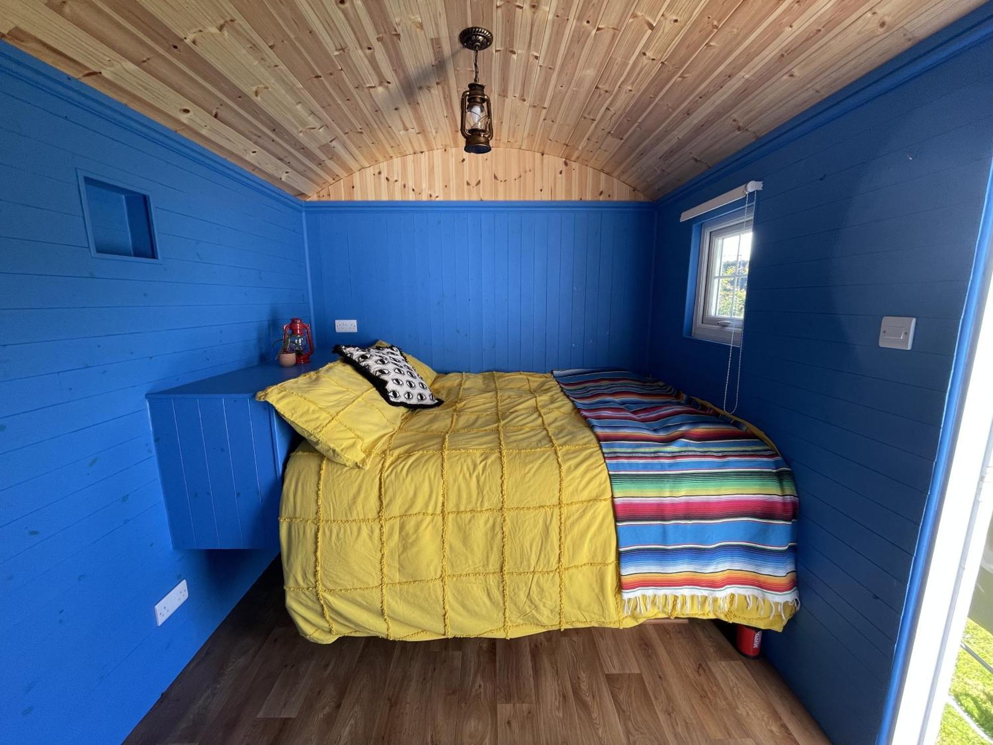 Shepherds Hut - Brecon Beacons Llangadog Ngoại thất bức ảnh